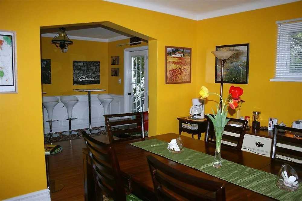 Cozy House B&B Niagara Falls 3*,  Canada