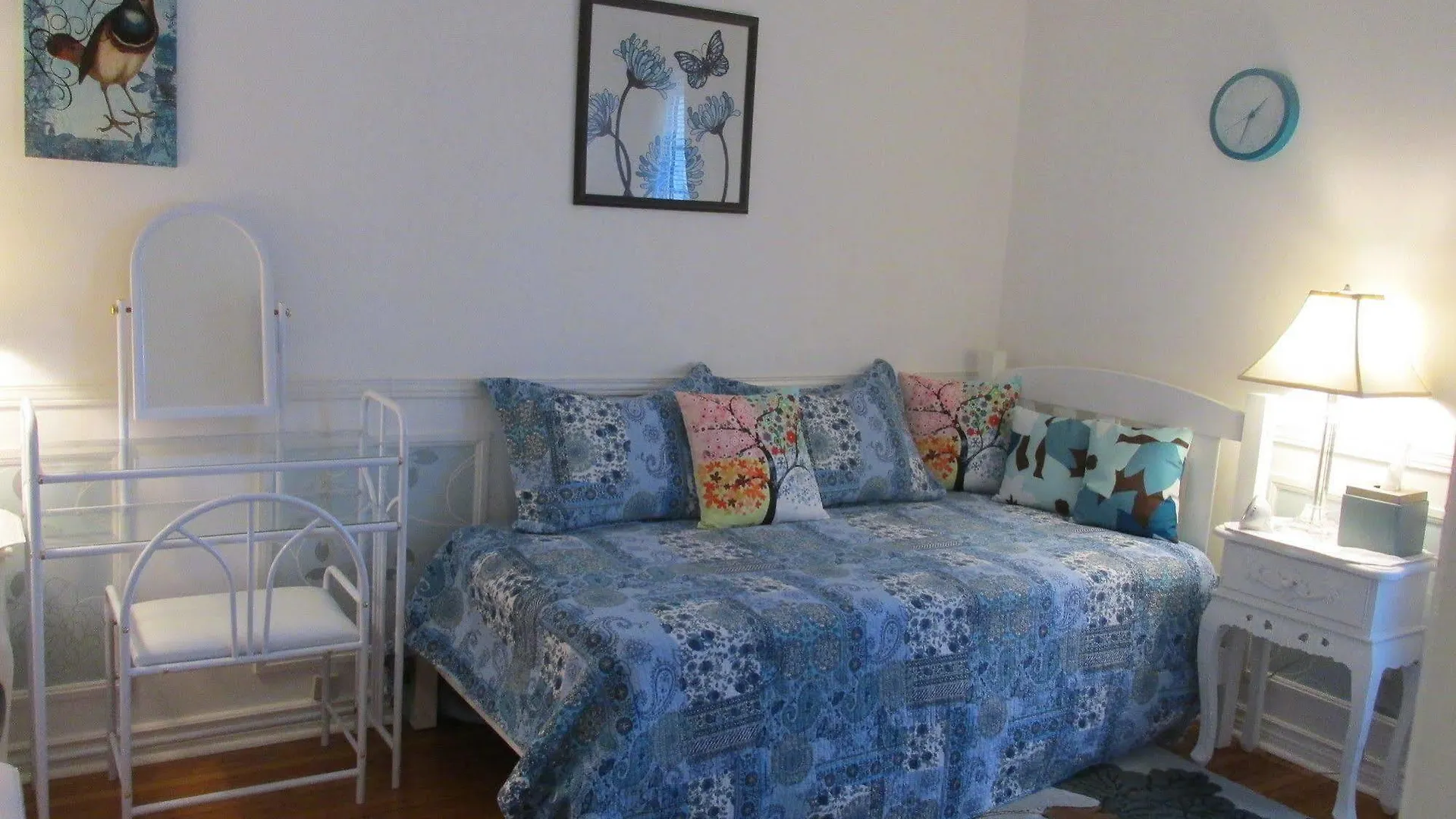 Cozy House B&B Niagara Falls Couette-café