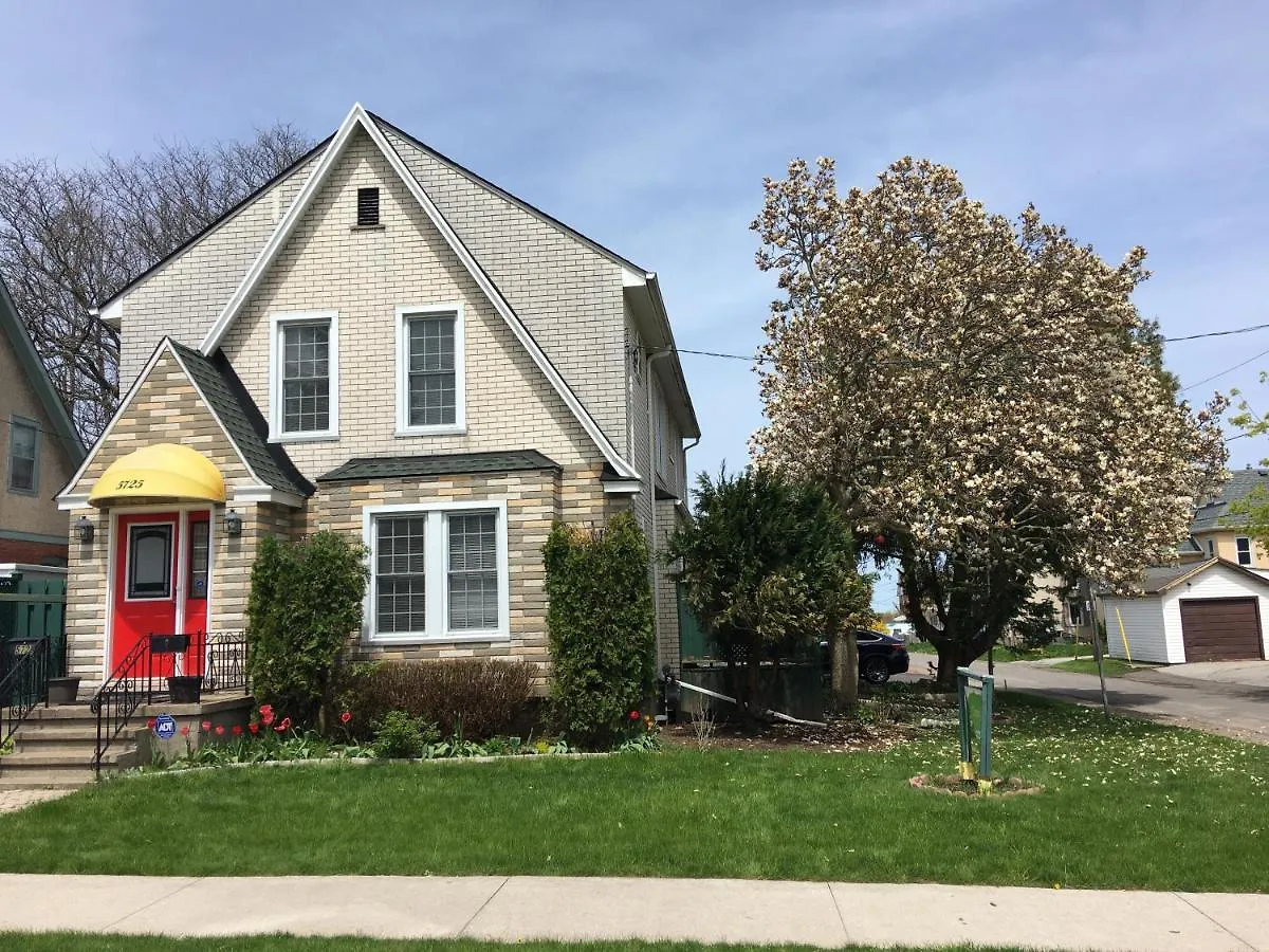 Cozy House B&B Niagara Falls